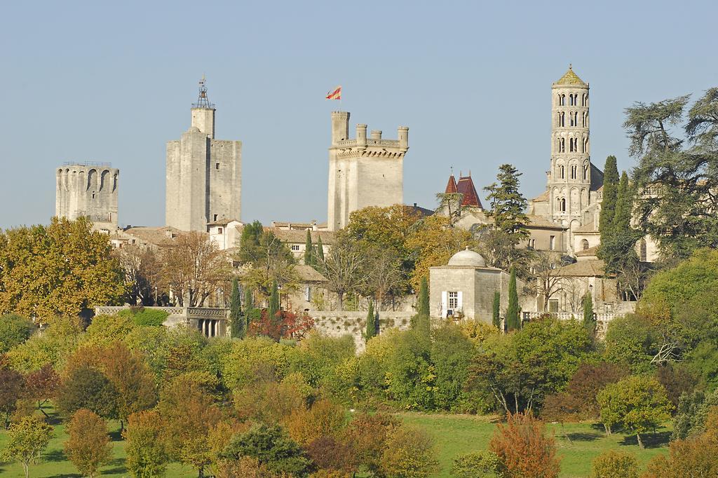 Logis Hotel Restaurant Uzes Pont Du Gard Екстериор снимка